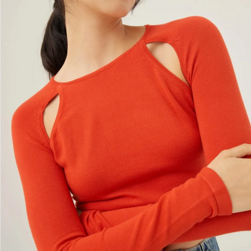 NWT Love, Bonito Maudi Knit Fitted Crop Top Color Vermillion Red Size US 8 - Picture 2 of 7